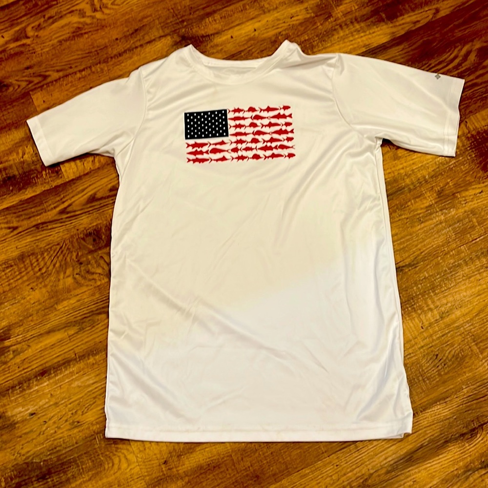 Columbia, short sleeve tshirt